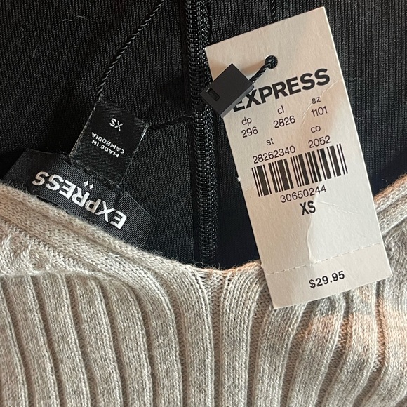 Express Cream Ribbed Button-Front Tank Top - Picture 4 of 4